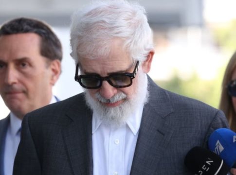 Πέτρος Φιλιππίδης: Μόνο ένας ηθοποιός τον επισκεπτόταν στη φυλακή και τώρα δεν το ξέχασε