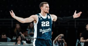 Nέο δημοσίευμα από την Ιταλία για Ολυμπιακό και Φλιν: «Έκανε νέα προσφορά…» (pic, vid)