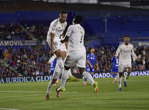 Ρεάλ Μαδρίτης: «Παίζει κανονικά με τον Ολυμπιακό ο Εμπαπέ»