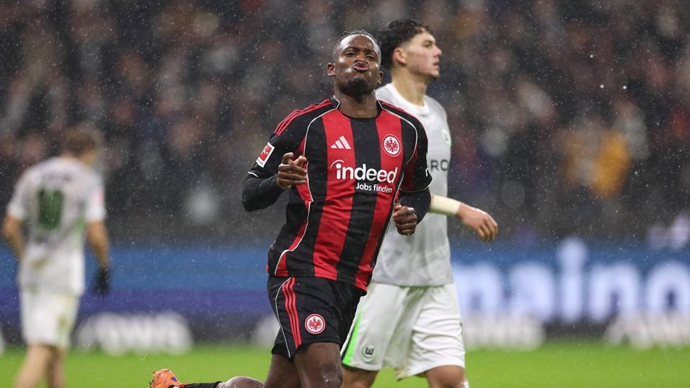 Άιντραχτ Φρανκφούρτης – Βόλφσμπουργκ 1-1: Ο Μπατσουαγί «έσωσε» στο φινάλε τους «αετούς»