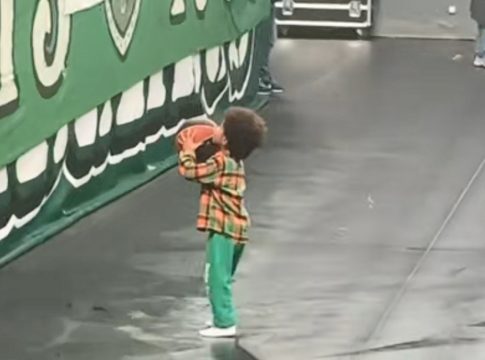 Ο γιος του Λεσόρ… σκοράρει στην εξέδρα του Παναθηναϊκού στην αναμέτρηση με την Παρτιζάν (vid)