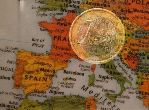 Ευρώπη: Το μεγάλο χάσμα μεταξύ Ανατολής και Δύσης στον καθαρό μισθό – Στην τελευταία δεκάδα η Ελλάδα