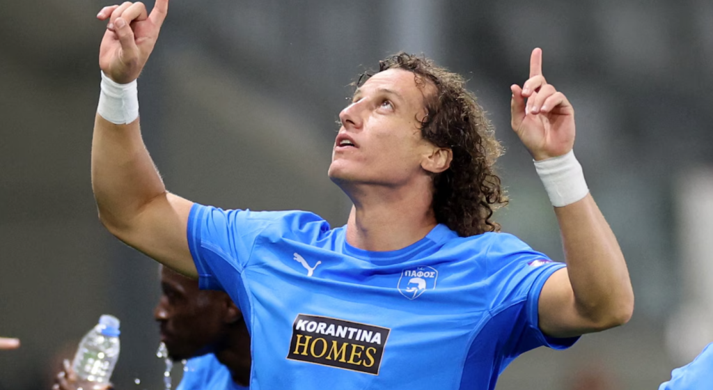 Ξετίναξε τα δίχτυα της Μονακό με κεφαλιά-κανονιά για το 1-1 της Πάφου ο αειθαλής Νταβίντ Λουίζ! (vids)