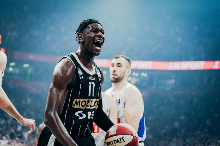 Άνω – κάτω η Παρτιζάν: Ο Μπόνγκα ενημέρωσε ότι αποχωρεί αν ισχύσει η παραίτηση Ομπράντοβιτς