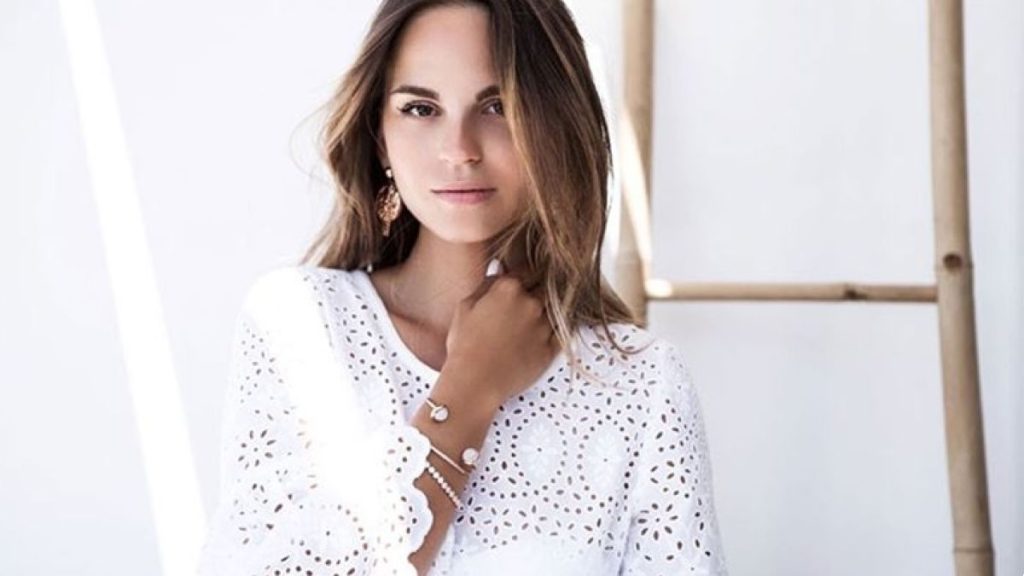 Έγκυος στο πρώτο της παιδί η Πατρίτσια Μίλικ Περιστέρη (pics)