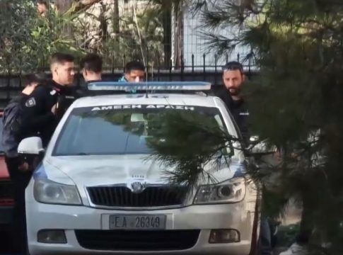 Νέα Πέραμος: Οι μηνύσεις και τα επεισόδια μεταξύ των αδερφών τα τελευταία χρόνια που κατέληξαν στην άγρια δολοφονία