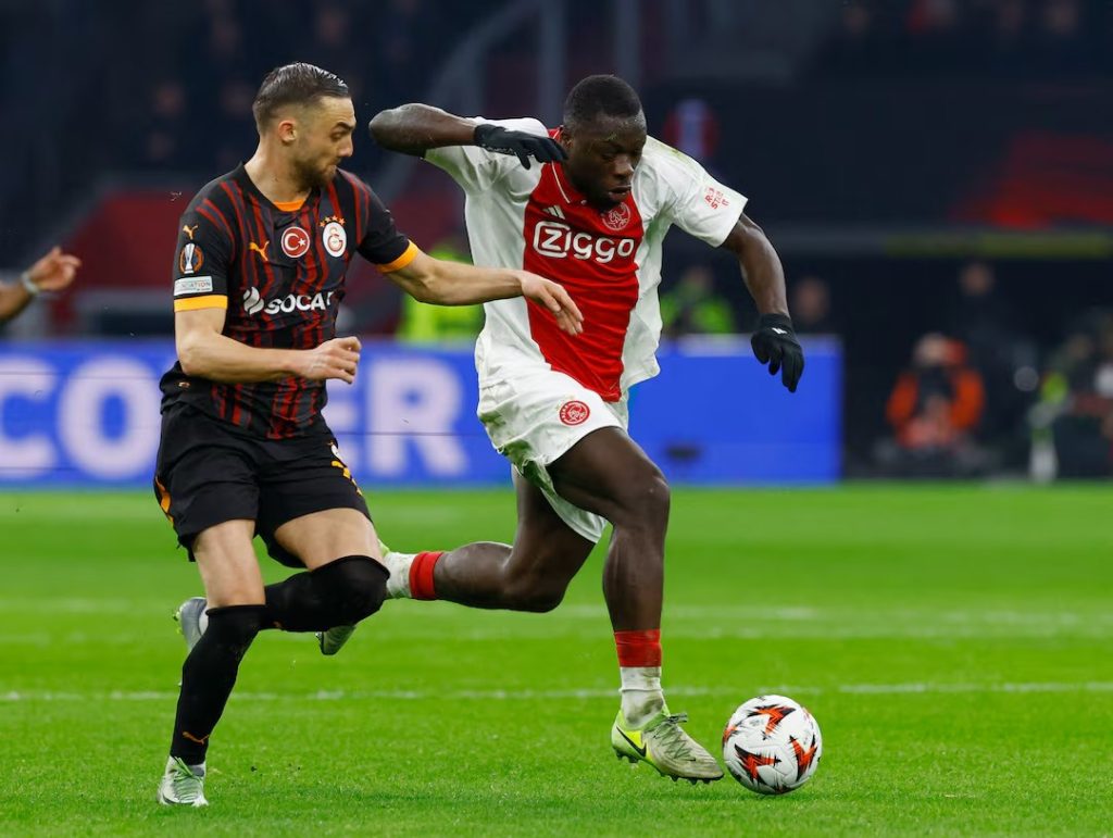 Αντίπαλοι Ολυμπιακού: Σε αναζήτηση προπονητή ο Άγιαξ