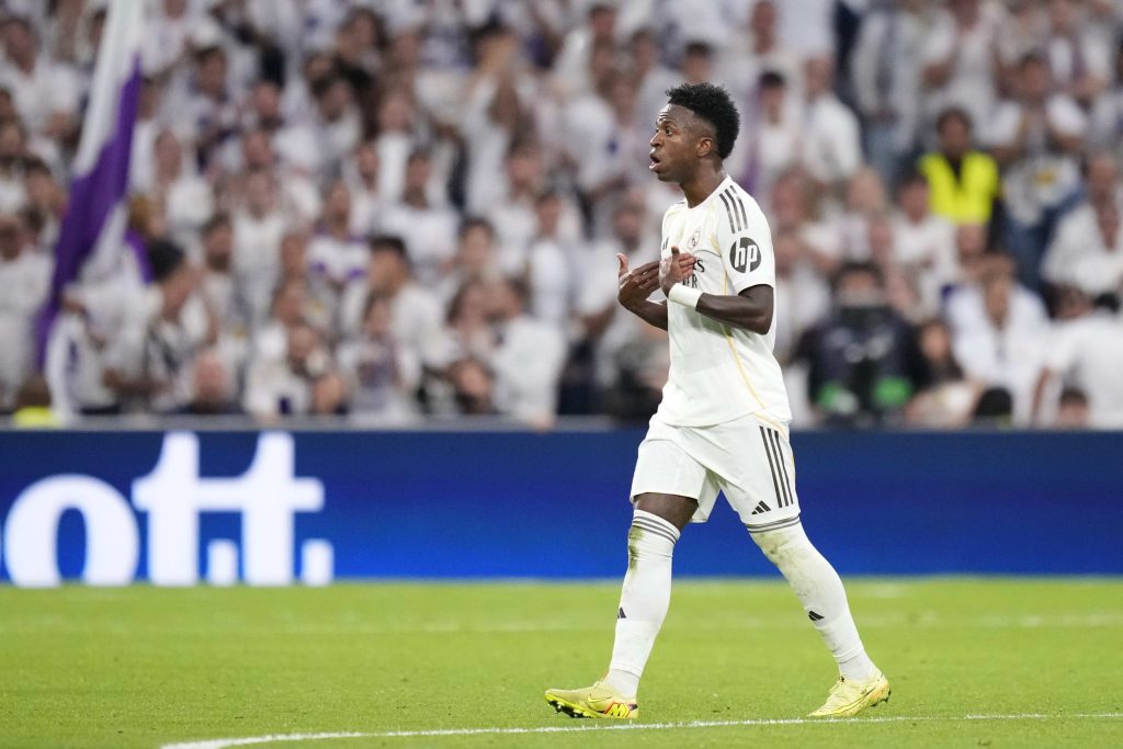 «Βόμβα» της «Bild»: «Η Ρεάλ αποφάσισε να βγάλει στο… σφυρί τον Βινίσιους»