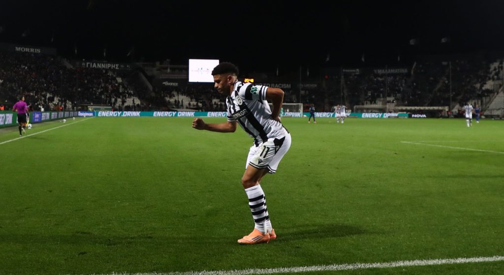 Ο Τάισον παίζει σαν… έφηβος: Οι απίθανοι αριθμοί του Βραζιλιάνου (vids)