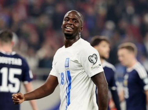 Ο Ανδρέας Τεττέη κέρδισε το βραβείο του Πρεσβευτή κατά του ρατσισμού (pic)