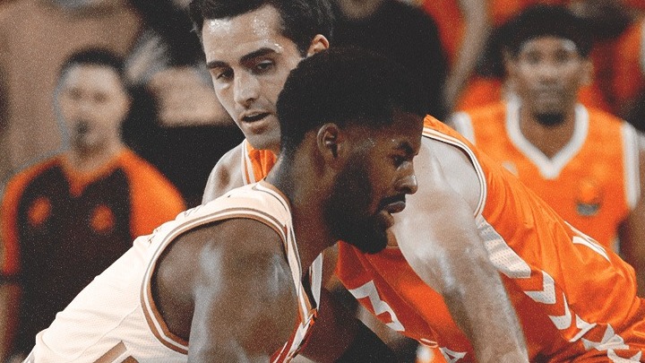 Η Βαλένθια «γκρέμισε» από την κορυφή τον Ερυθρό Αστέρα (76-73)