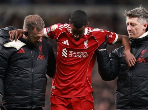 Αγωνία στη Λίβερπουλ για την κατάσταση του Ίσακ – Θα υποβληθεί σε μαγνητική (pic)