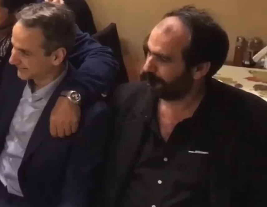 Να σπάσει την «ομερτά» απειλεί τώρα ο «Φραπές» – Μπρος γκρεμός και πίσω ρέμα για την κυβέρνηση Μητσοτάκη με τον «κουμπάρο»