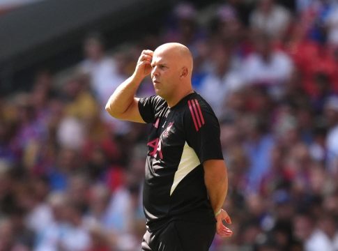 Ο Σλοτ αποκάλυψε το διάστημα που θα μείνει εκτός ο Ίσακ