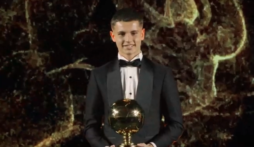 Υποκλίθηκε η Ευρώπη: «Έλαμψαν» Μουζακίτης και Ολυμπιακός (pics, vids)