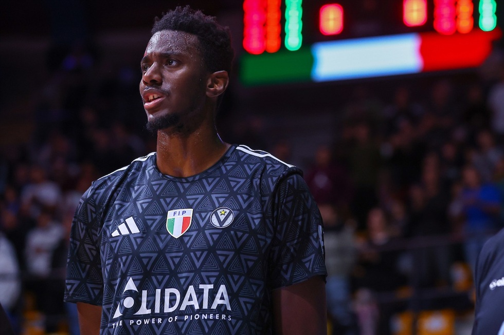 Ακέλε: «Ο Ολυμπιακός δεν χρειάζεται συστάσεις, είναι μια δυνατή ομάδα με παίκτες που παίζουν χρόνια μαζί»