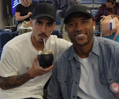 Ολυμπιακός: Το ταξίδι των Πειραιωτών από την Αθήνα στο Καζακστάν (vid)