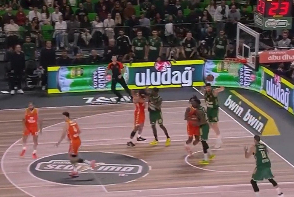 Ο… αψυχολόγητος Κέντρικ Ναν: Το αντιαθλητικό που καταδίκασε τον Παναθηναϊκό, ο Φουρνιέ και οι επιθέσεις σε διαιτητές (pics, vids)