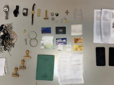 Συνελήφθη 45χρονη οικιακή βοηθός που έκλεβε ηλικιωμένους και ΑμεΑ εργοδότες της