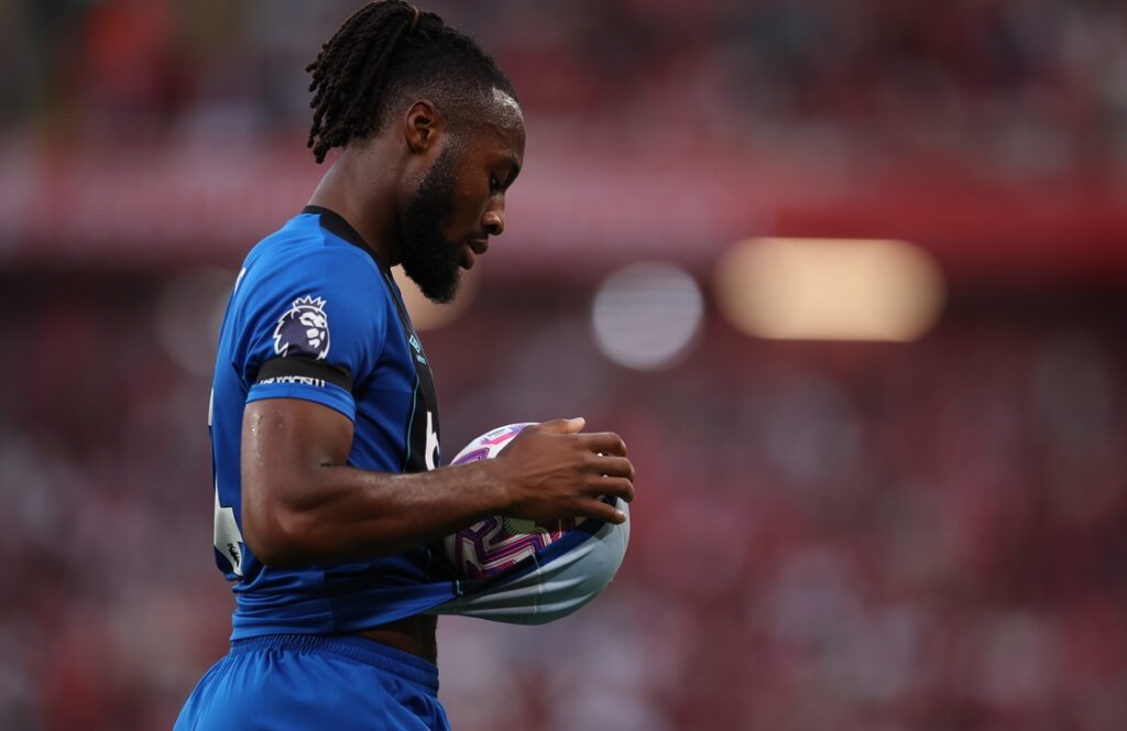 Πληθαίνουν οι «μνηστήρες» για Σεμένιο – Τα δεδομένα για το συμβόλαιό του