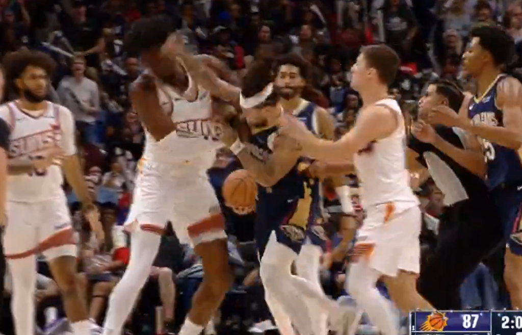 Αδιανόητο ξύλο στο Πέλικανς – Σανς (vid)