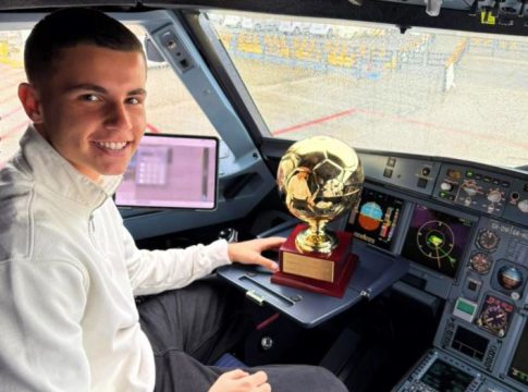 Με Μουζακίτη σε ρόλο… πιλότου το βραβείο Golden Boy Web ήρθε στην Ελλάδα (vid)
