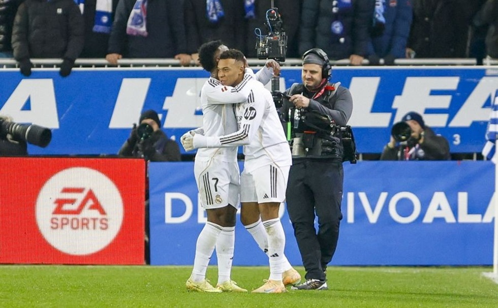 Η Ρεάλ γράφει ιστορία!