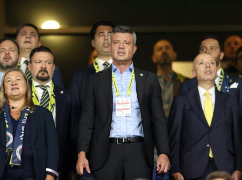 Ποιας ομάδας ο Πρόεδρος κλήθηκε να καταθέσει ως ύποπτος σε υπόθεση ναρκωτικών