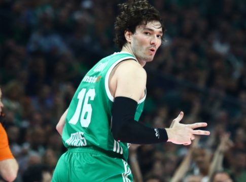 Ο Λεσόρ αποθέωσε τον Οσμάν: «Είναι top 3 στη θέση του»