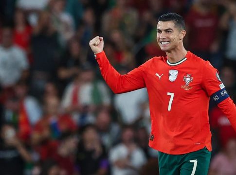 Το πανάκριβο δώρο του Ρονάλντο στους συμπαίκτες στην εθνική Πορτογαλίας και ο φόρος τιμής στον Ζότα (pic)