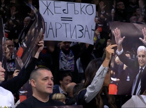 Οι οπαδοί της Παρτιζάν αποδοκίμασαν τους παίκτες στο ματς με την Μπάγερν (vid)