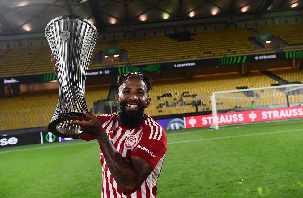 Τρία χρόνια Ροντινέι στον Ολυμπιακό! – Ο «πολεμιστής» που έκανε τη διαφορά και «μπήκε στην καρδιά» των οπαδών του