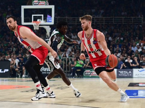 Οι ευχές της ΚΑΕ Ολυμπιακός σε Μιλουτίνοφ και Γουόκαπ για τα γενέθλιά τους (pic)