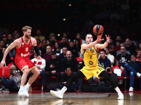 Πάει για Ματ Τόμας η ΑΕΚ