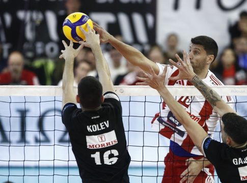 ΠΑΟΚ και Ολυμπιακός διεκδικούν την κούπα του League Cup