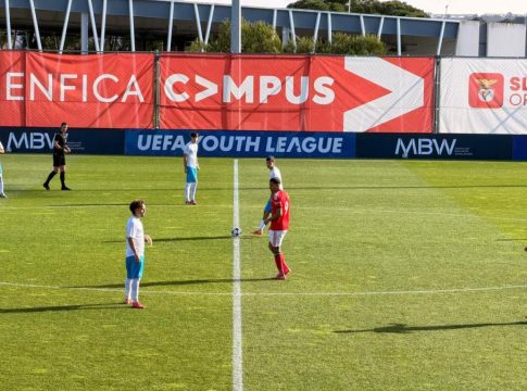 Απίστευτο: Οι «μικροί» της Μπενφίκα σκόραραν α λα… Σκούφαλη-Σιαλμά (vid)