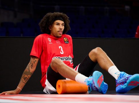 Σοκ στον Ολυμπιακό: Εκτός για περίπου έναν μήνα ο Γουόρντ