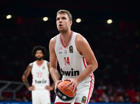 Βεζένκοφ ενόψει Βίρτους: «Απαιτητικό παιχνίδι – Παίζουν σκληρά στην έδρα τους»