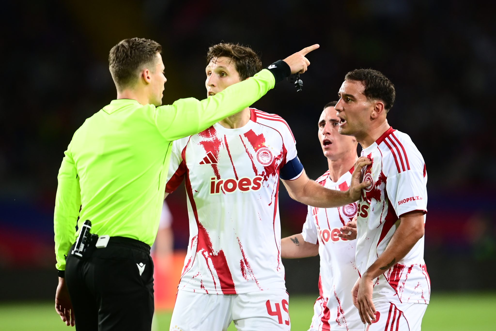 Η άδικη αποβολή του Έσε στη Βαρκελώνη φέρνει αλλαγές στο VAR ενόψει Μουντιάλ