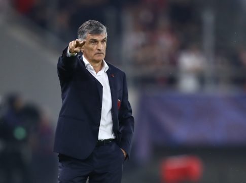 Ο… προφήτης της Σύρου, η μεγάλη αλλαγή με τον ΟΦΗ, τα σουτ του Μεντιλίμπαρ, το πλαστικό και η 11άδα με την Καϊράτ