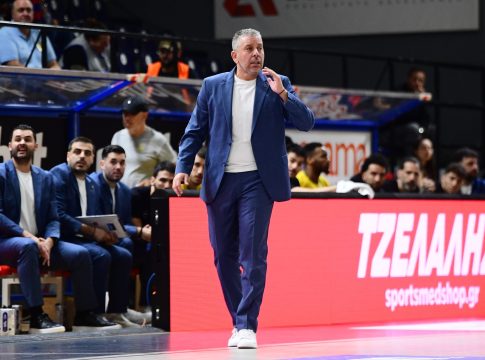 Παπαθεοδώρου: «Θα κάνουμε όσες αλλαγές χρειάζονται – Από εδώ και στο εξής παίζουμε τελικούς»