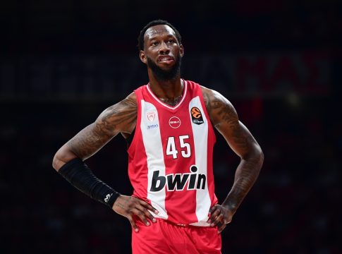 Χόλ: «Έχουμε ψυχολογία μετά τη Βιλερμπάν – Πρέπει να σταματήσουμε τον Έντουαρντς»