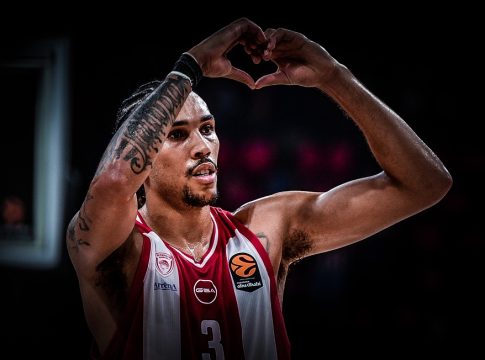 Η απόλυτη σύγκριση: Τι κάνει ο Ολυμπιακός, με και χωρίς τον Γουόρντ στο παρκέ