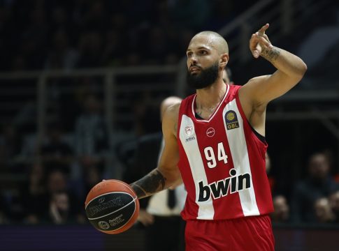 Το tweet του Φουρνιέ για τη μεγαλύτερη αθλητική αντιπαλότητα στην Ελλάδα