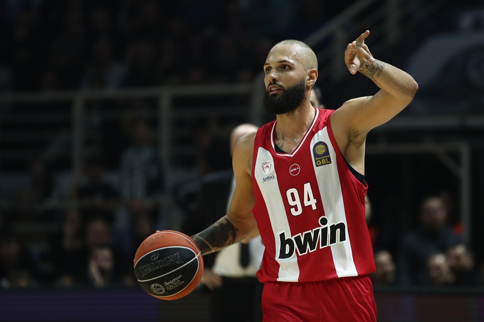 Φουρνιέ: «Μου έλειπε η… φλόγα και ένιωσα ξανά ζωντανός στον Ολυμπιακό» (vid)