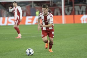 Και Golden Boy και… Μπέμπης: «Στον Πειραιά η Μάντσεστερ Γ. για τον Μουζακίτη»