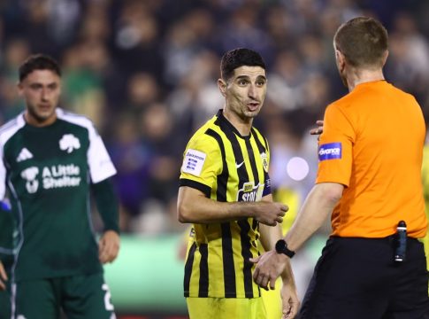 Πρόβλημα στον μηρό για τον Μάνταλο