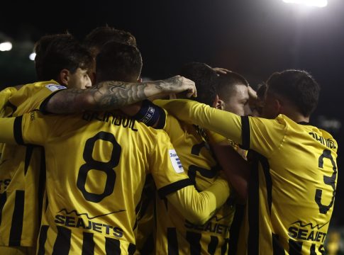 Η παρακάμερα της ΑΕΚ με την αγωνία και τους πανηγυρισμούς στη Λεωφόρο (vid)