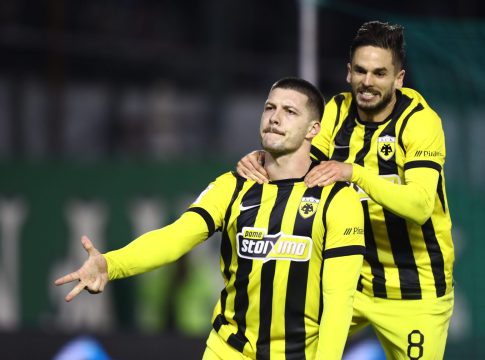 Η συνήθεια της ΑΕΚ και του Γιόβιτς από το 90′ και μετά (vids)