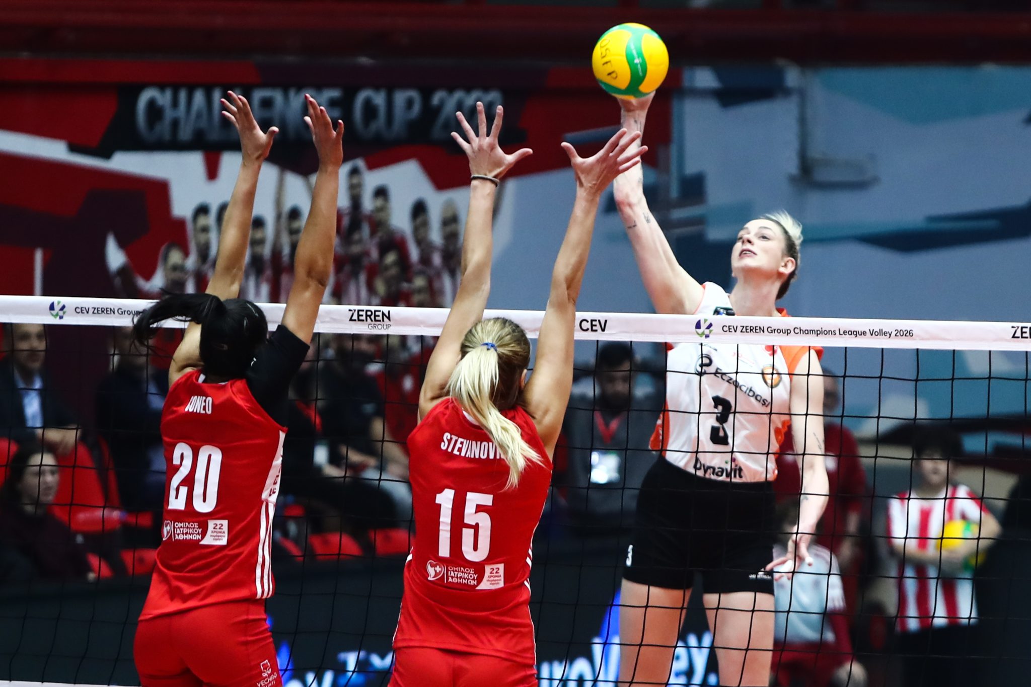 LIVE: Ολυμπιακός – Εξατσίμπασι